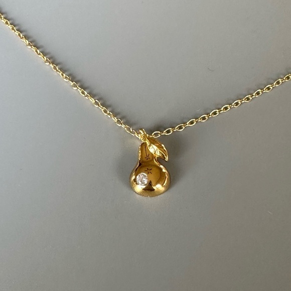 14k Gold Vermeil Pear Necklace - Picture 3 of 9